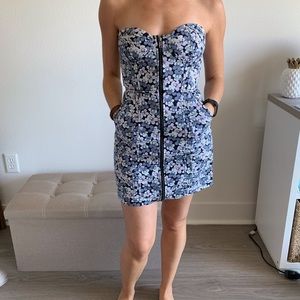 Strapless Size 4 Zipper Dress
